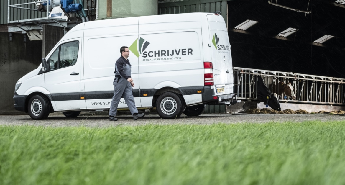 DSF6032_1400x750_acf_cropped