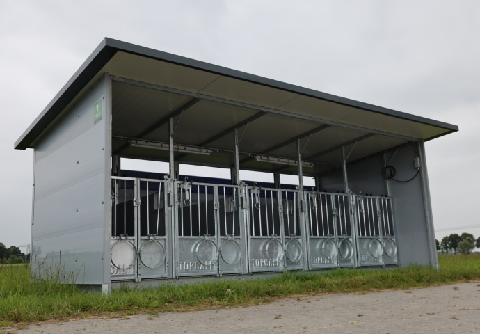 R5TT7427_690x480_acf_cropped-1