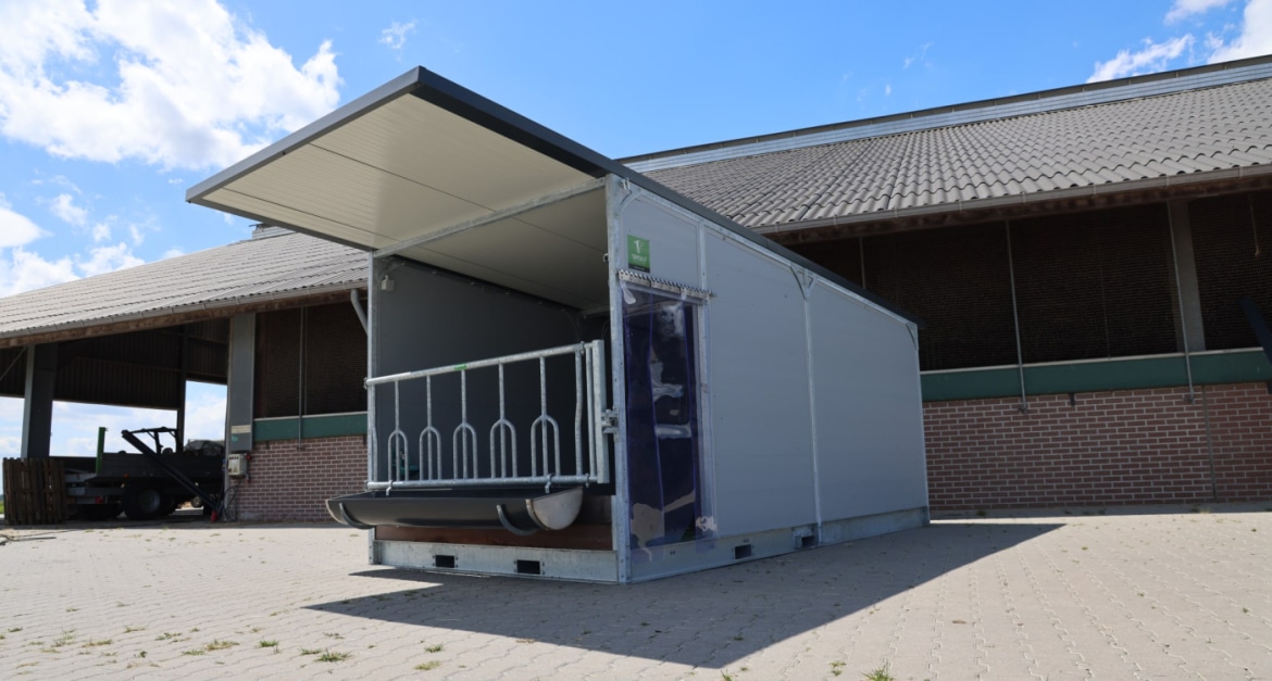 R5TT7690_1400x750_acf_cropped