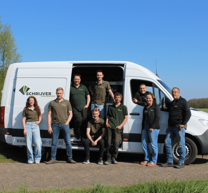 Teamfoto-3_700x650_acf_cropped-2
